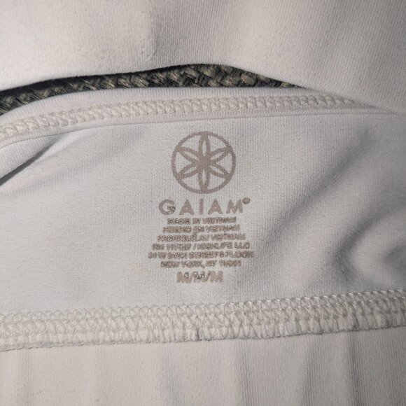 Gaiam Sports Bra - White - EUC - Medium - Picture 5 of 7